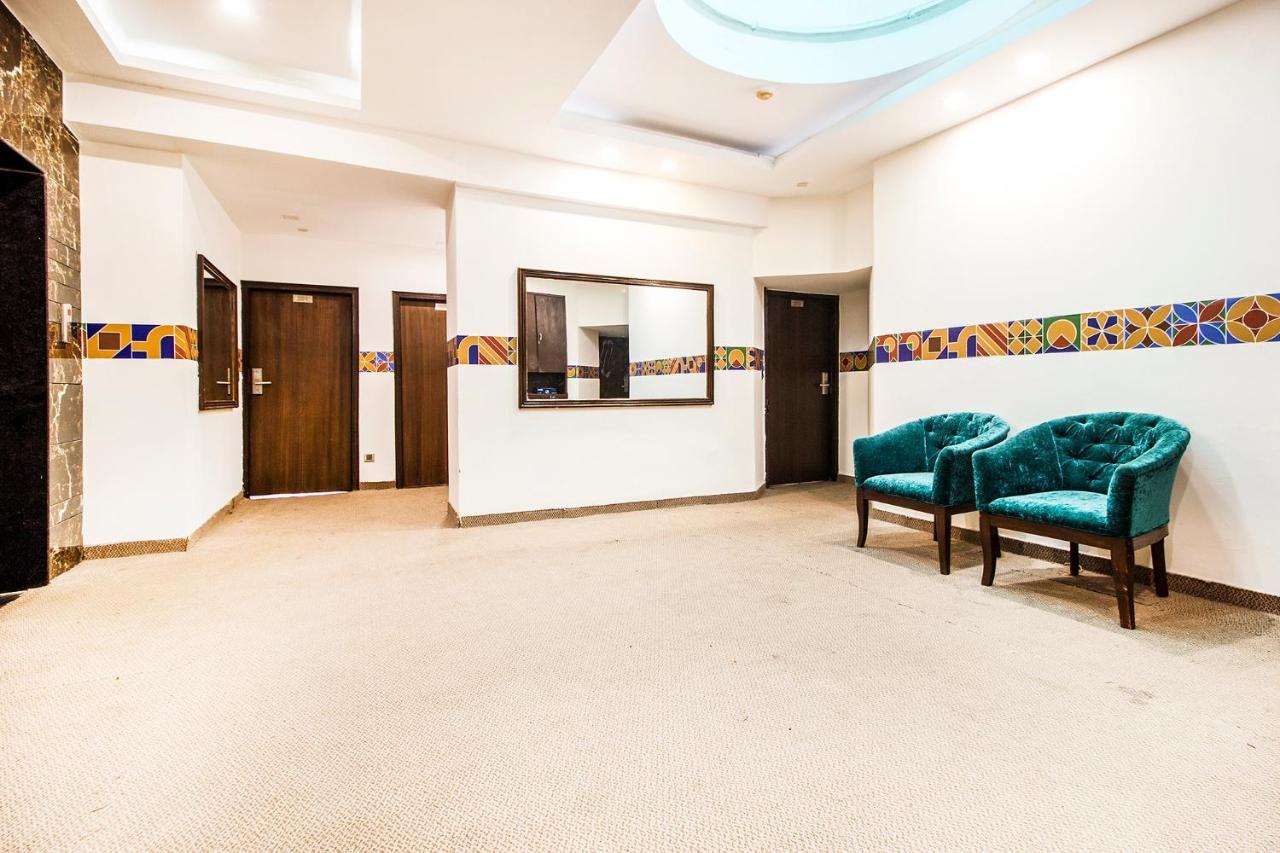 Fabhotel Le Monarque Chandīgarh エクステリア 写真
