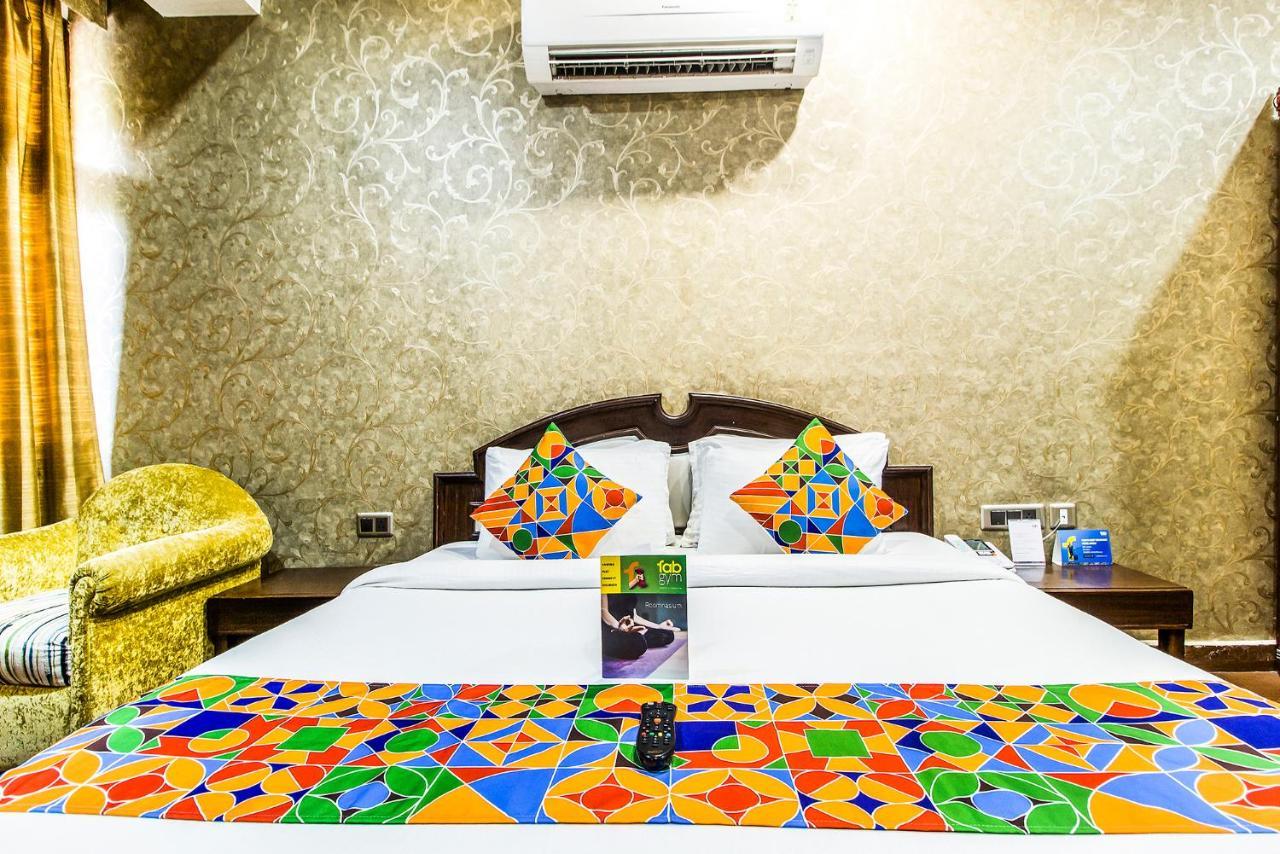 Fabhotel Le Monarque Chandīgarh エクステリア 写真
